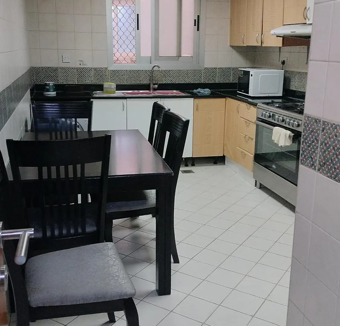 Loft And Full Partition Hostel Room Near Deira Fish Roundabout Metro Dubai